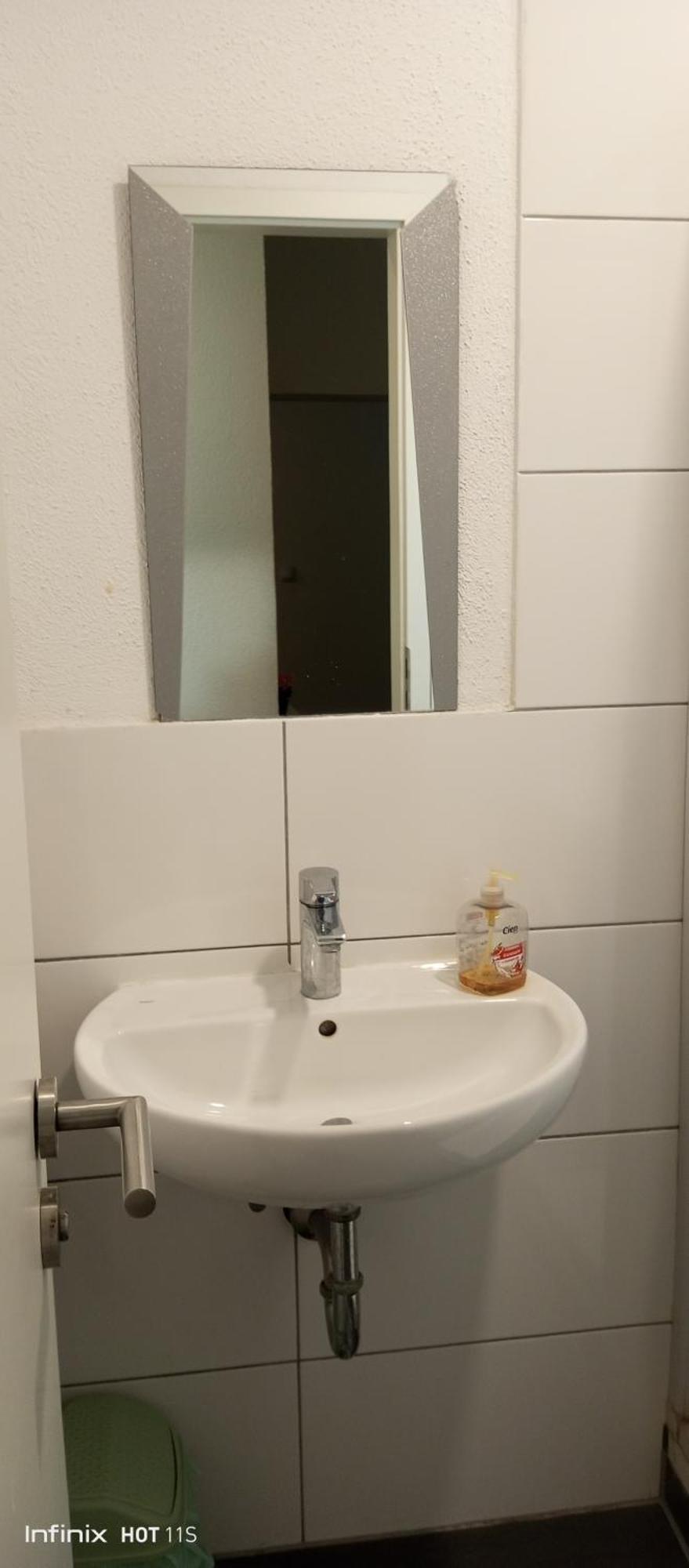 Gemuetliches Lisa Zimmer Mit Gemeinschaftskueche Heilbronn Zentrum Dış mekan fotoğraf